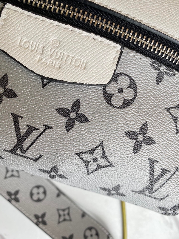 ルイヴィトンバッグ素材ディテール